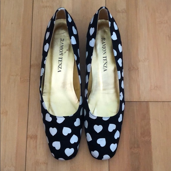 RAMON TENZA - Pumps with hearts - Picture 1 of 2